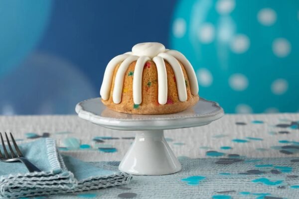 Nothing Bundt Cakes: A 1Sweet Success Story Behind America’s Favorite Bundt Bakery