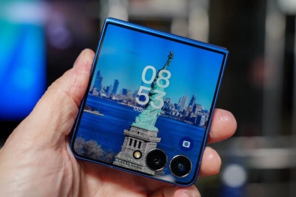Samsung Galaxy Z Flip 7: The Future of Foldable Smartphones Redefined